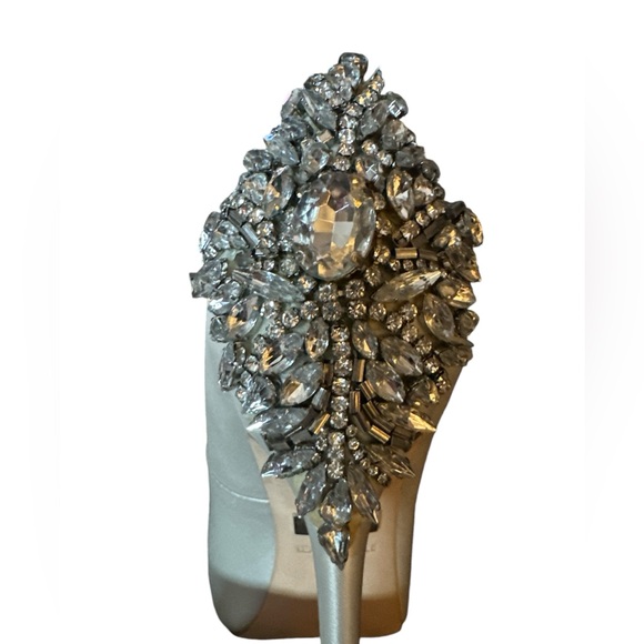 BADGLEY MISCHKA KIARA EMBELLISHED PEEP-TOE PUMP